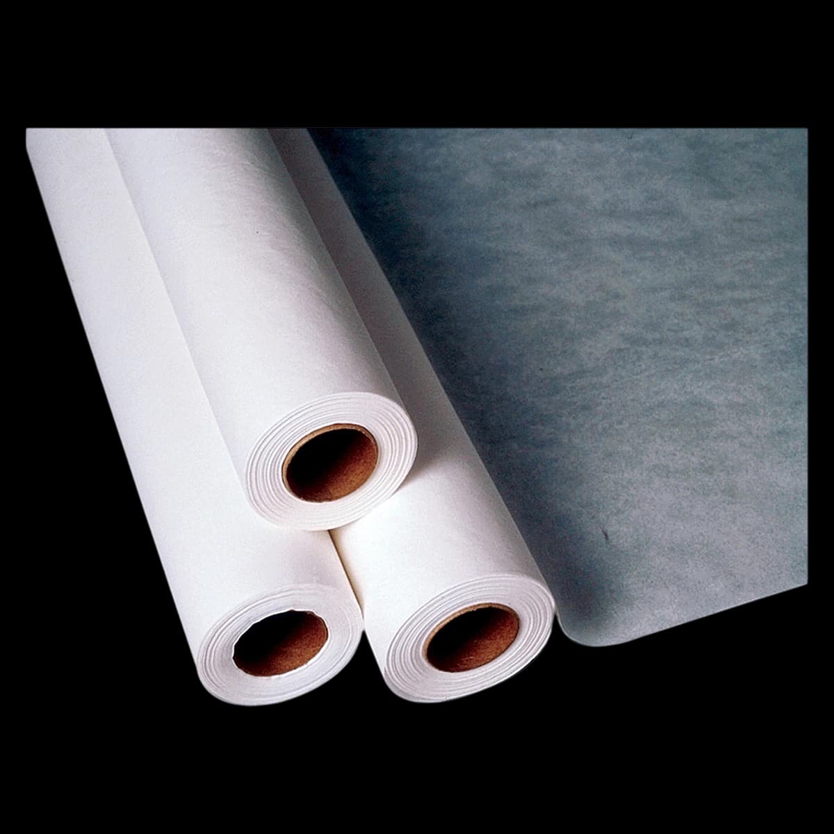 Henry Schein Exam Table Paper, Crepe, Standard, White, Non-Sterile, 18 in x 125 Feet, 12/Case - Table Paper Crepe STD White - Image 1