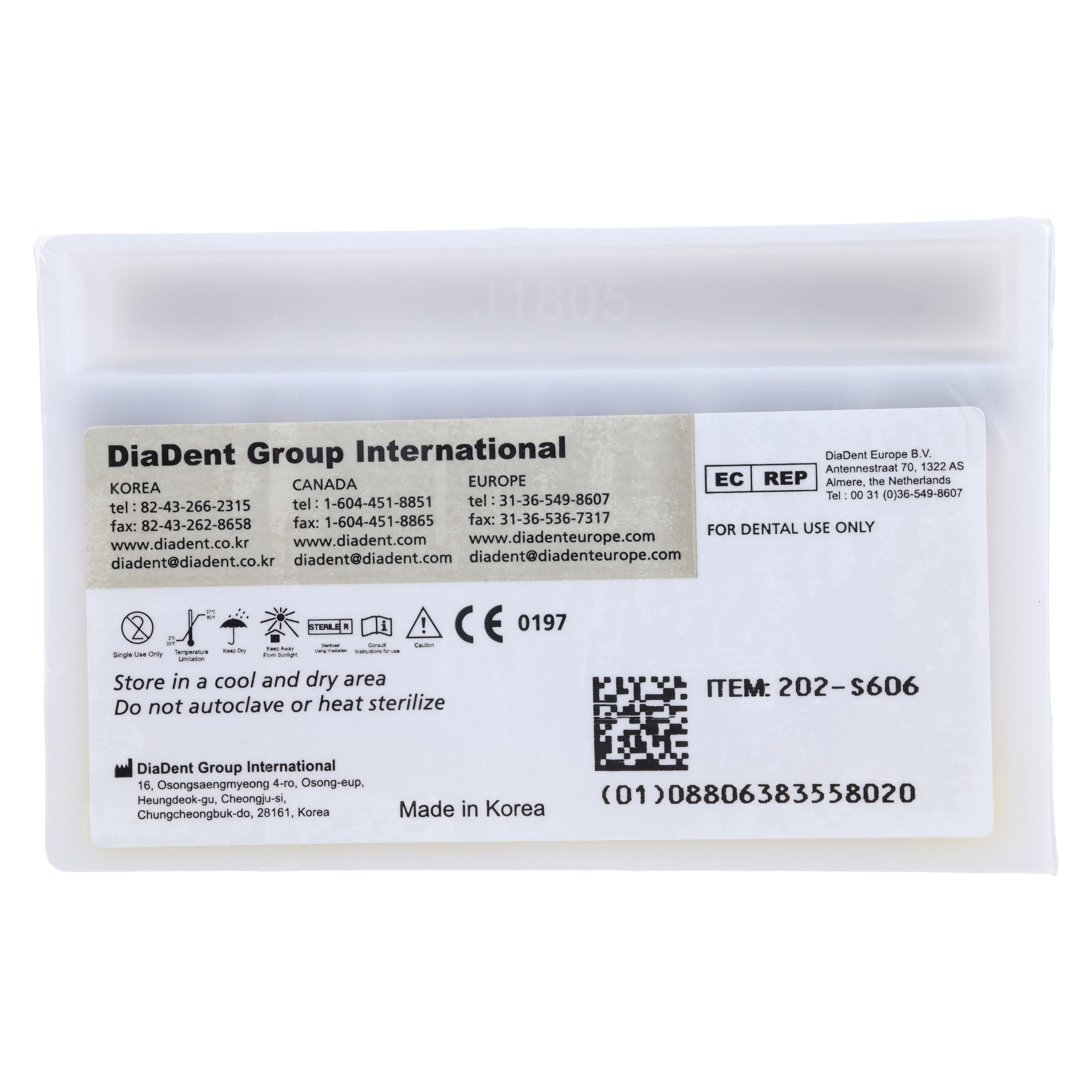 DiaDent Absorbent Paper Points, X-Coarse, Black, .02 Taper, Non-Marked, Spill-Proof Box of 200 thumbnail 2