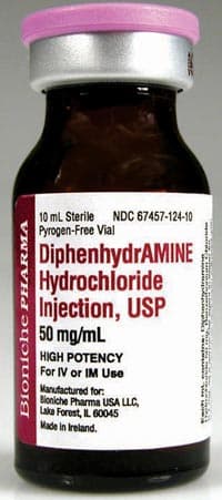 Diphenhydramine HCl Injection 50mg/mL, MDV, 10mL Vial, Mylan Pharmaceuticals - Diphenhydramine Inj MDV - Image 1