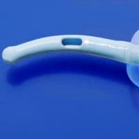Dover 2-Way Foley Catheter, Large Coude Tip, 1% Silicone, 26 Fr, 30 cc Balloon - Catheter Foley 2-Way - Image 1