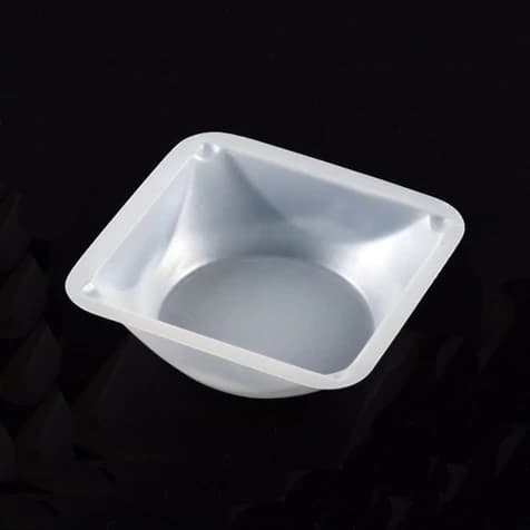 Globe Scientific Weighing Boat, Polystyrene, Anti-Static, Square, White, 100mL, 89x89x25mm, 500/Pack - Weighing Dish Square Med - Image 1