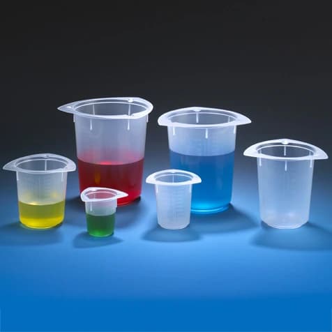 Globe Scientific Tri-Corner Polypropylene Beaker, Graduated, Clear, 400mL, 100/Case - Beaker Plastic Tri-Corner PP - Image 1