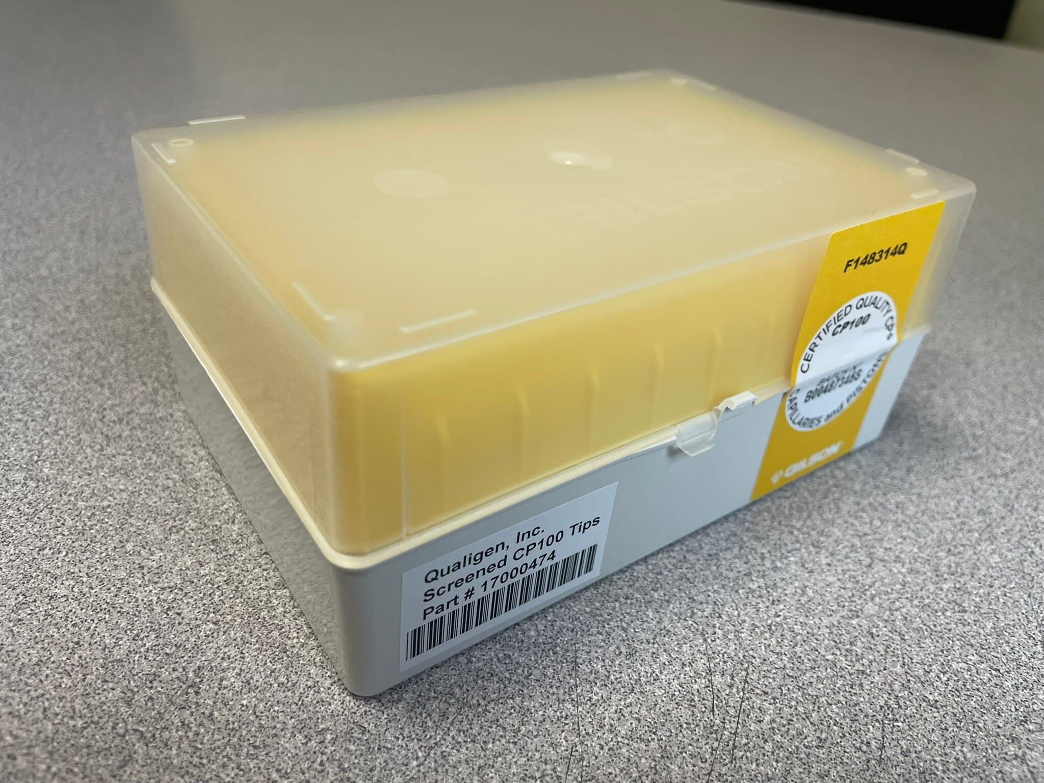 Qualigen FastPack IP Pipette Tips, 10-100 µL, Non-Graduated, 96/Box thumbnail 2