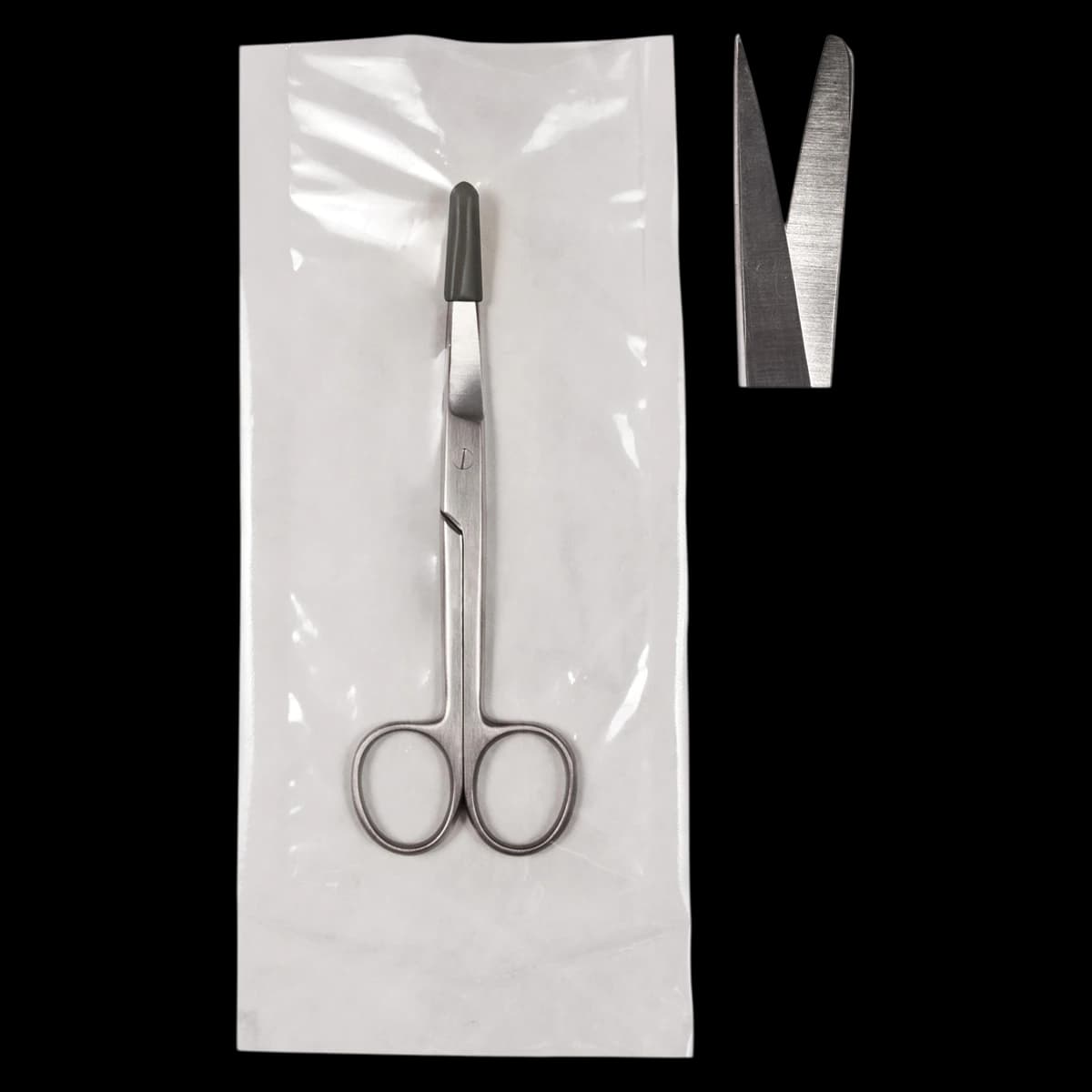 Econo Operating Scissors, Curved 5-1/2", Sharp/Blunt, Stainless Steel, Sterile, Disposable, Each - Scissors Op Sharp Blunt SS - Image 1