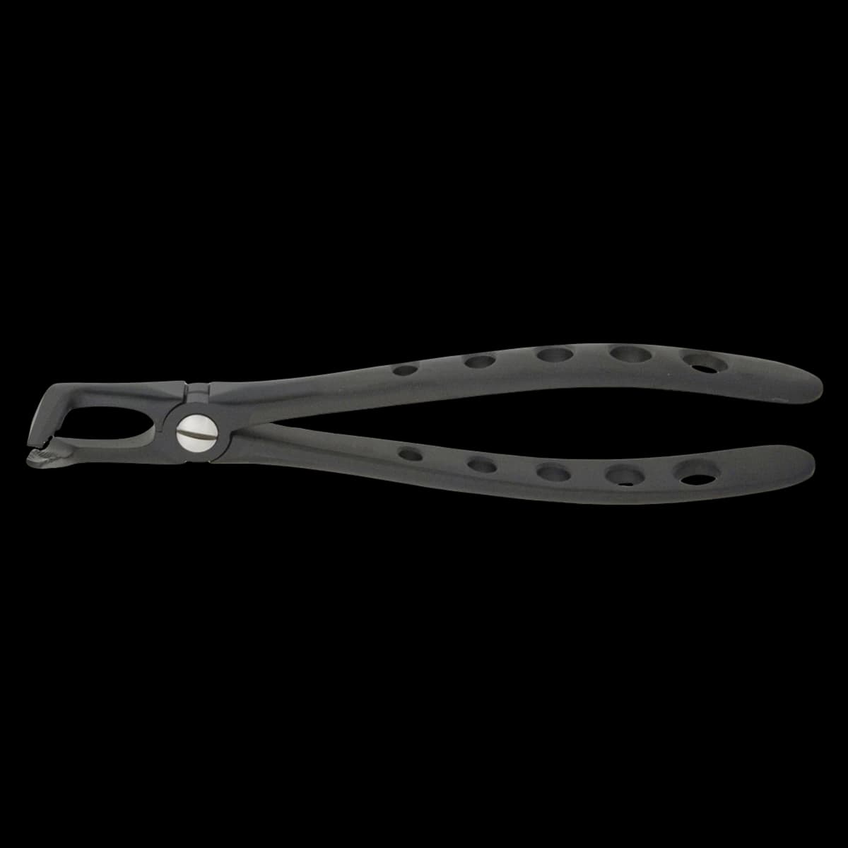 A. Titan Instruments Banditt Xtra Grip Lower Universal Forceps, Thin Serrated Beaks, 7990 XG, 1 Each - Lower Universal Banditt Xtra Grip Forceps Thin Beaks - Image 1