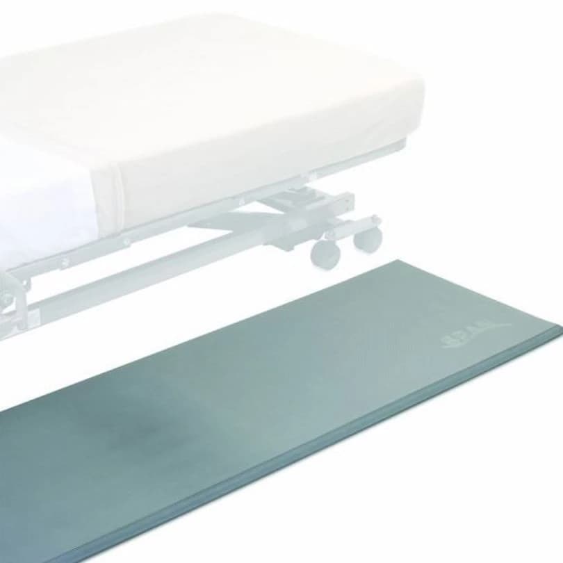 Span America Medical Fall Safety Mat, 36" x 70" x 1", Non-Skid/Slip, 5/Case - Mat Fall 36x70x1" Non Skid/Sl - Image 1