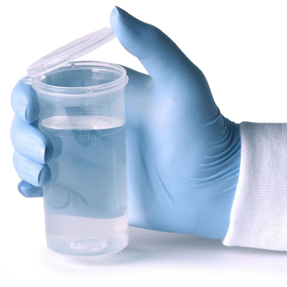 Hardy Diagnostics Dilu-Lok Deionized Sterile Water, 90 mL Fill, Pre-Filled Polypropylene Bottle with Hinged Flip-Top Lid, 50/Pack - WATER DEIONIZED STERILE DILU-L - Image 1