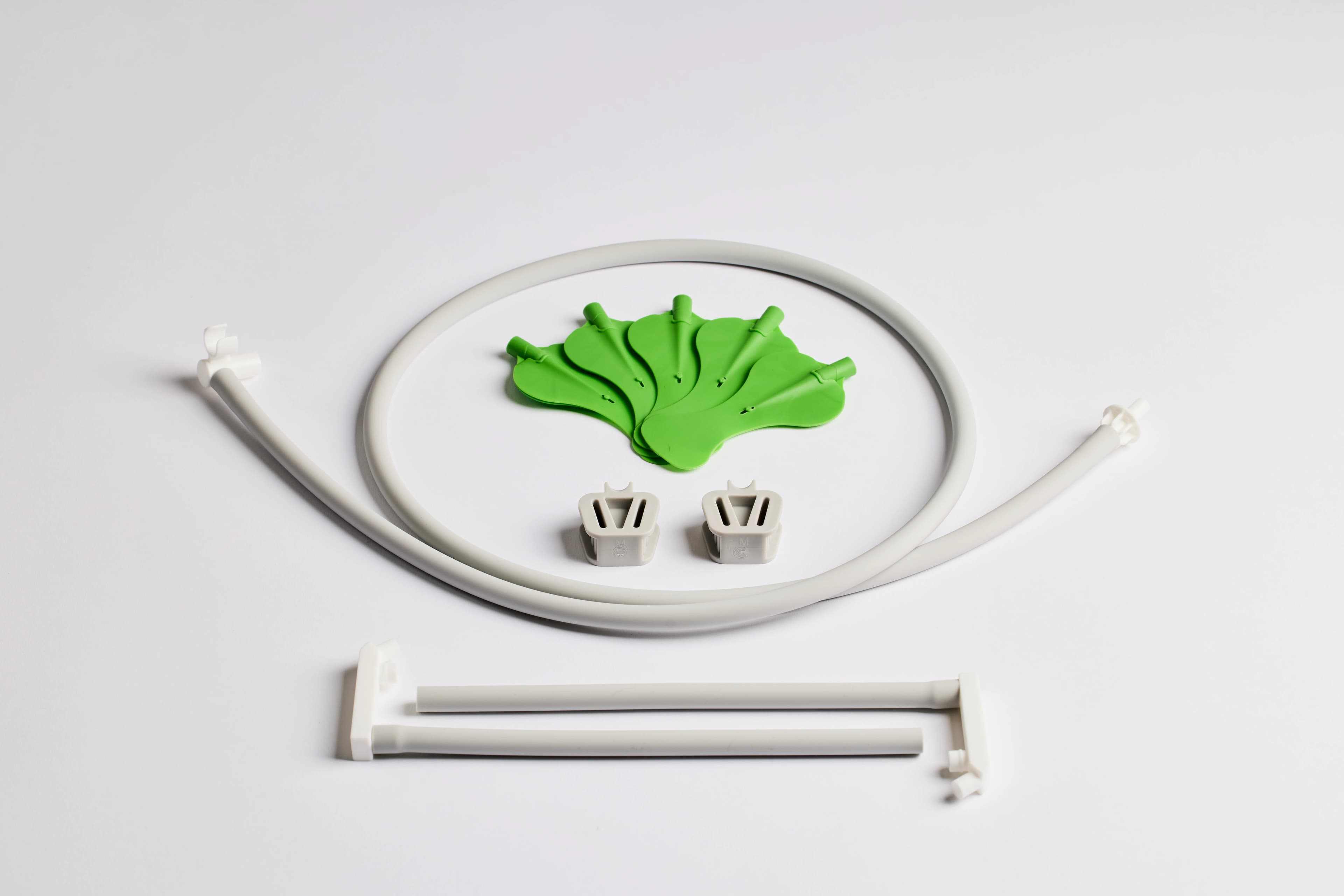 ReLeaf Restorative Basic Kit (Medium) with 2 U-Bend Adapters, 2 Bite Blocks, Hoses, Quick Disconnect, HVE Adapter, and 5 Suction Leaves - ReLeaf Restorative Basic Kit - Image 1