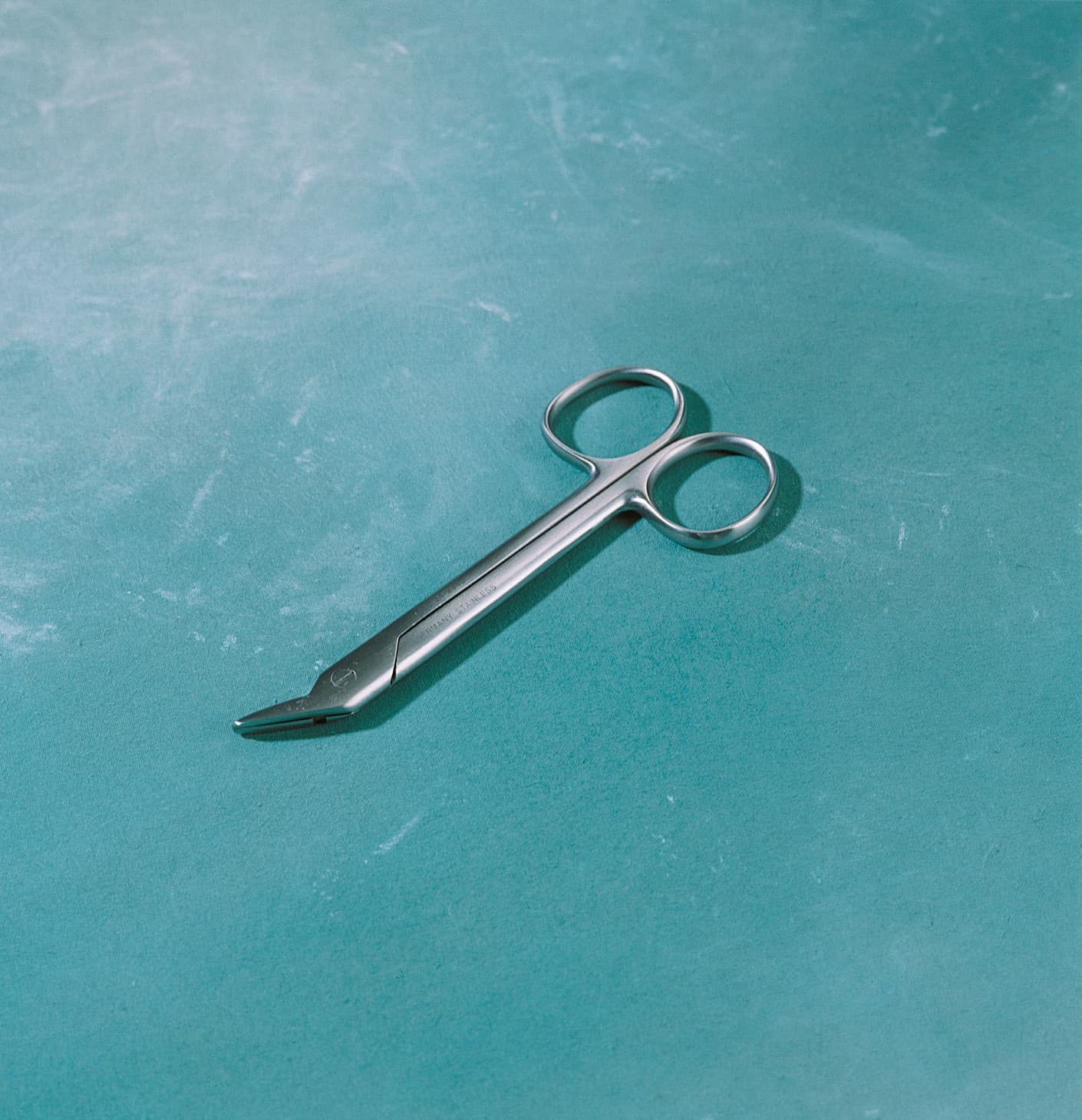Cast Scissors, 3-1/2" x 1/2", Each - Scissors Cast 3-1/2x1/2" - Image 1