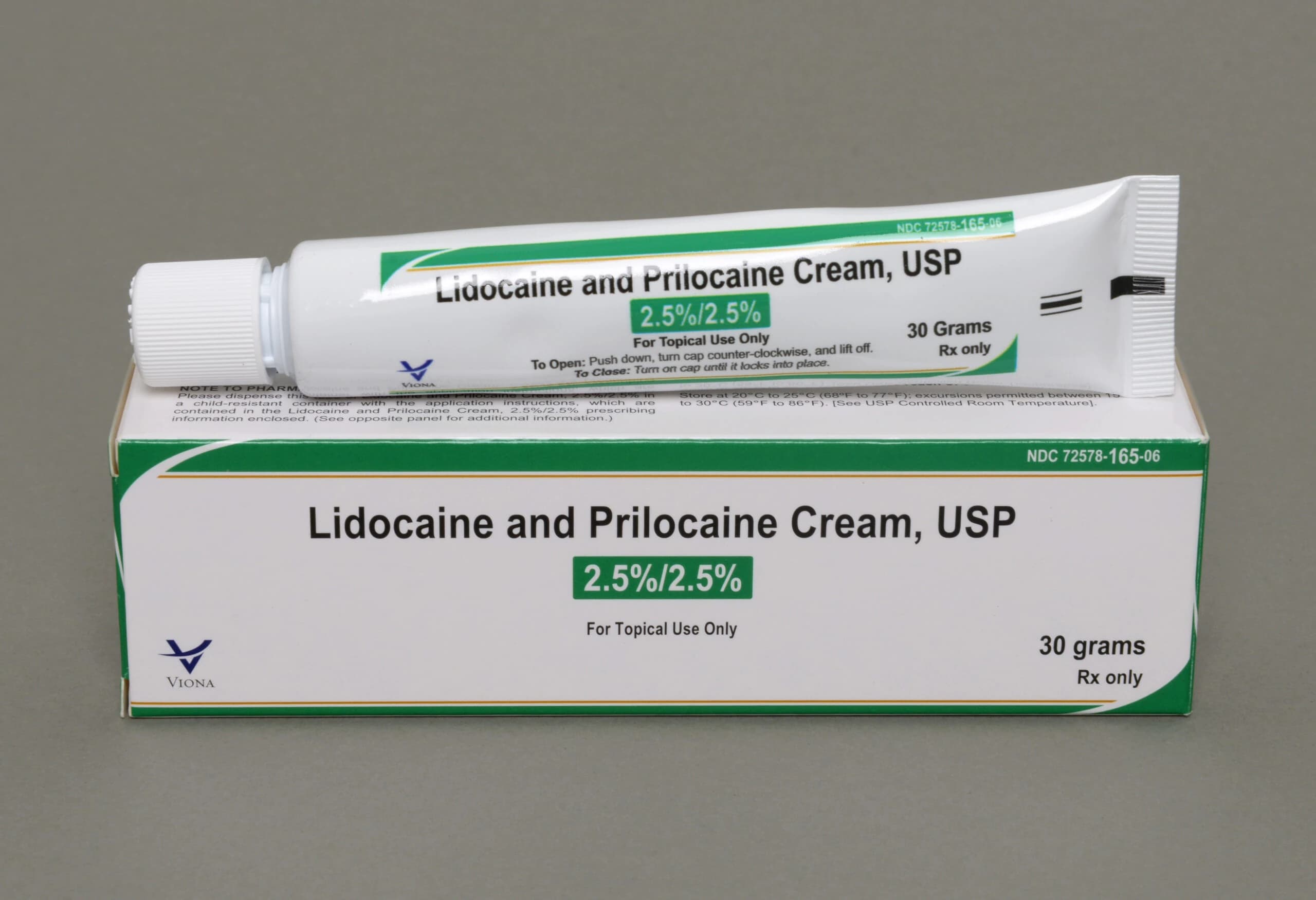 Lidocaine/Prilocaine Topical Cream 2.5%/2.5%, 30g Tube thumbnail 2