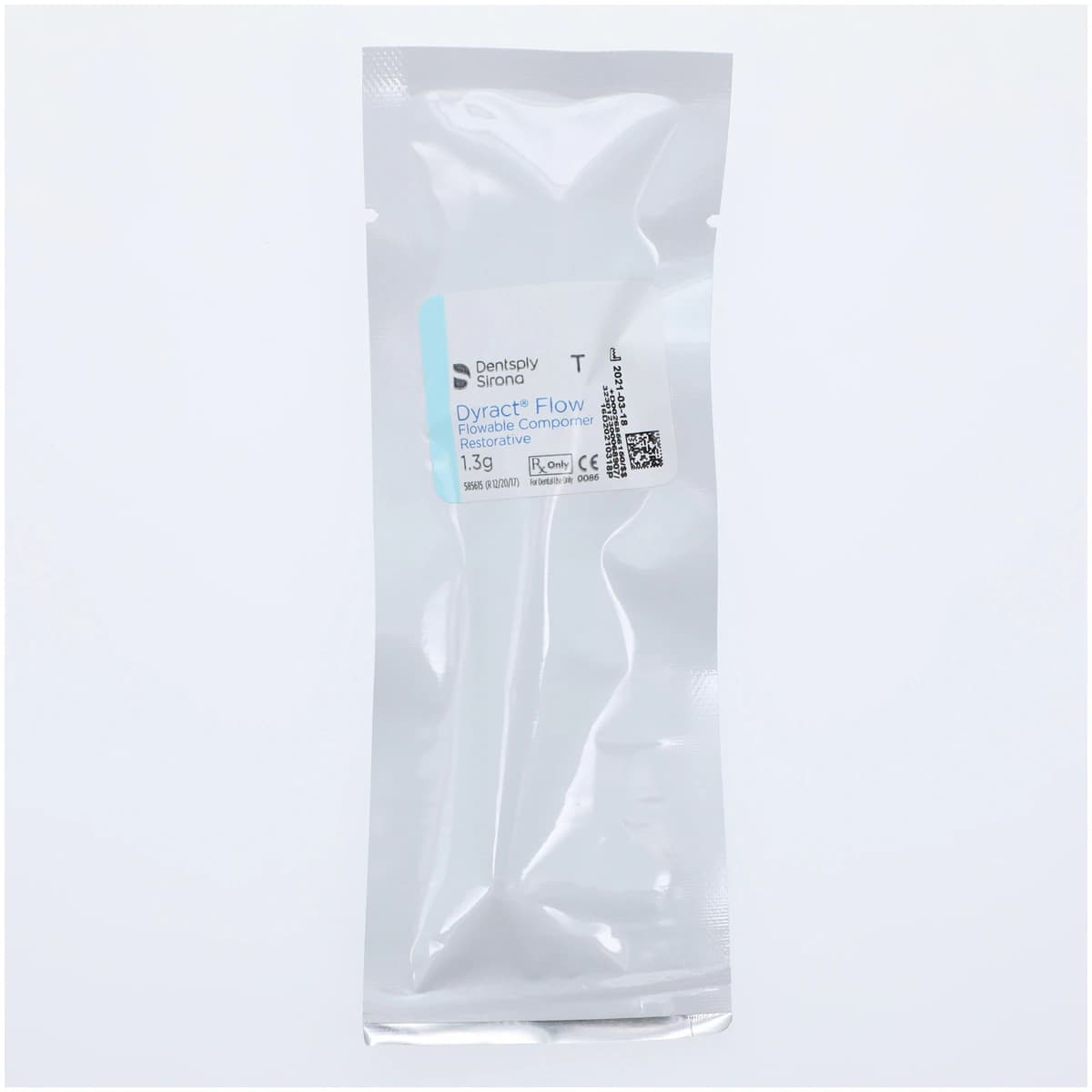 Dyract Flow Flowable Compomer Restorative Syringe Refill, Translucent, 1.3 g, 685615 thumbnail 7