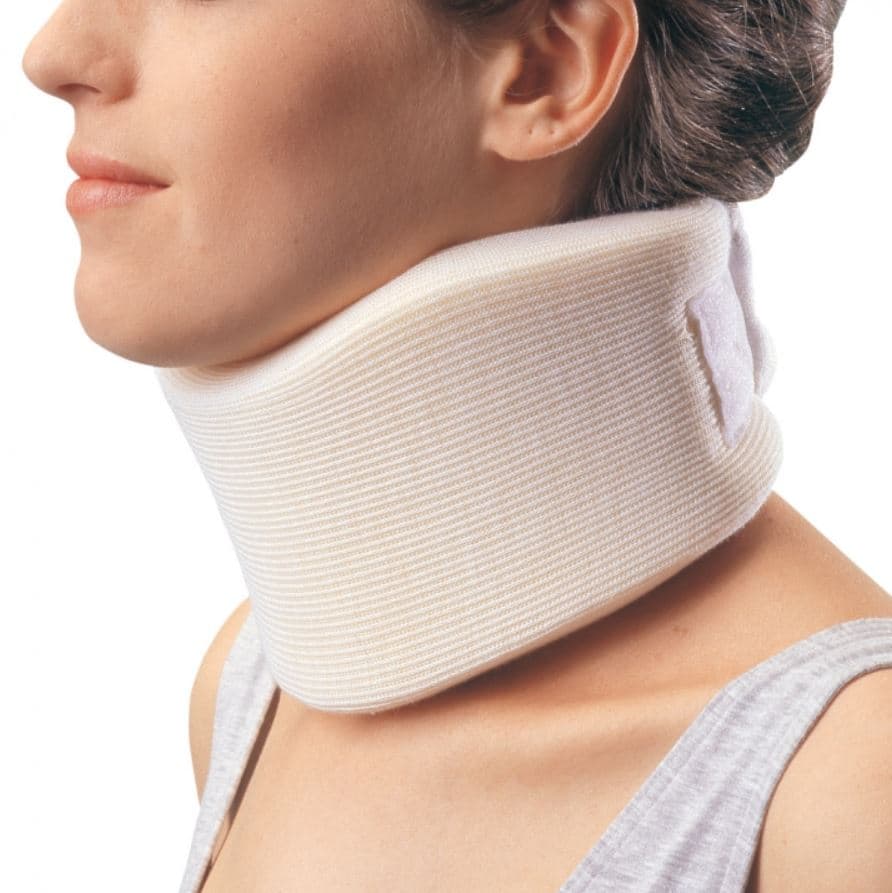 DJO Form Fit Cervical Collar, Adult Medium, Foam, 4x20" thumbnail 2