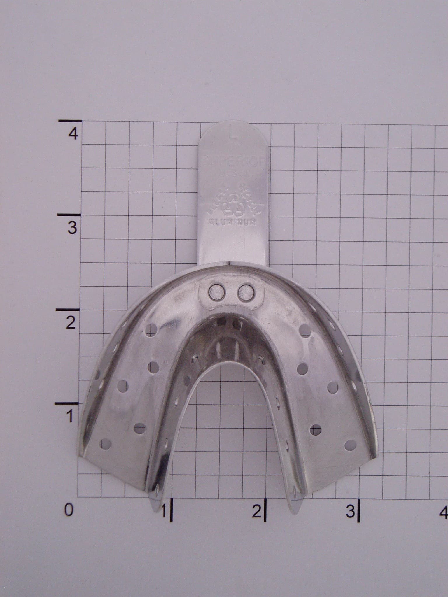 Superior Dental & Surg Impression Tray, Aluminum, Disposable, Large, Lower, 12/Pk - Impression Tray Alum Disp - Image 1