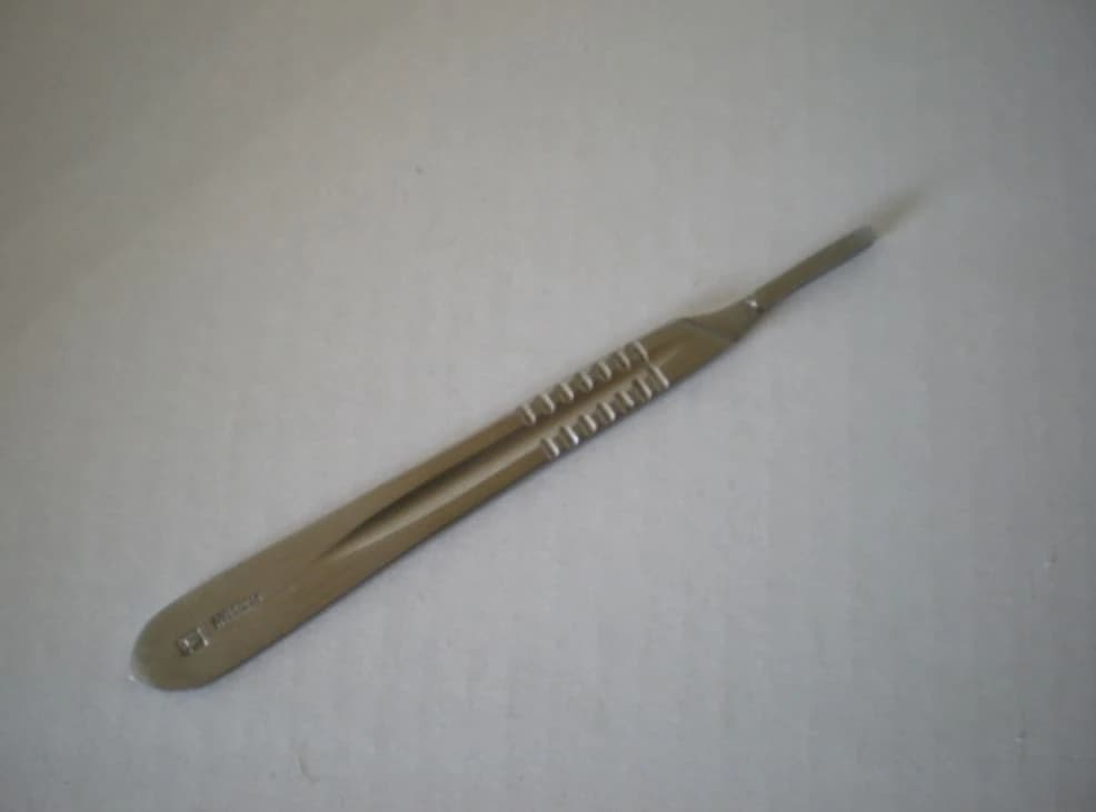 Medco Instruments Scalpel Handle #3, Stainless Steel, Reusable - Knife Handle #3 - Image 1