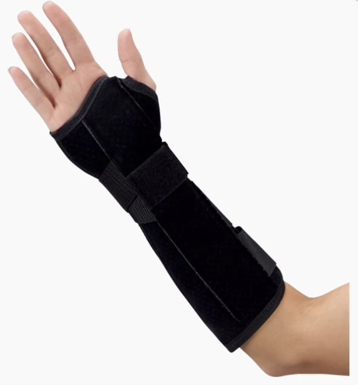 DeRoyal Wrist/Forearm Splint, Suede Leatherette, Pediatric, 6", Right - Splint Wrist/Forearm Suede Rht - Image 1