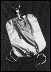 SunMed Airlife 2L Aerosol Drainage Bag with Hanger, Y-Unit, 50/Case - Y-unit W/2ltr Drainage Bg - Image 1