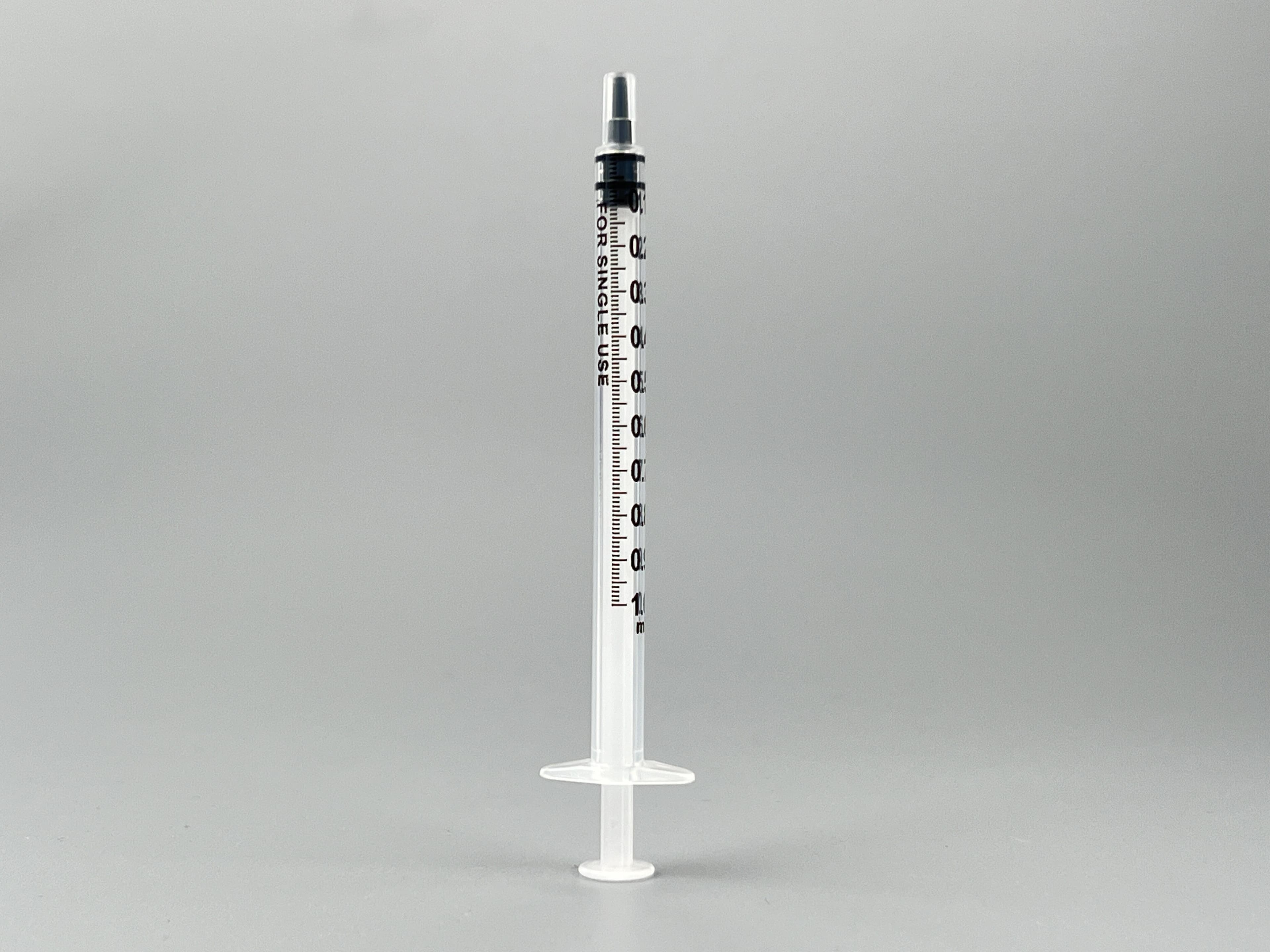 Henry Schein Luer Lock Syringe, 1cc, Clear, Luer Slip, Low Dead Space, Sterile, Latex-Free, 100/Box - Syringe w/o Needle SlipTip - Image 1
