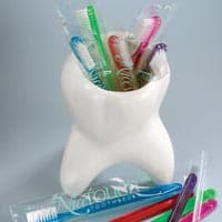 Vase Molar Ceramix 6"H White - Vase Molar Ceramix 6"H White - Image 1