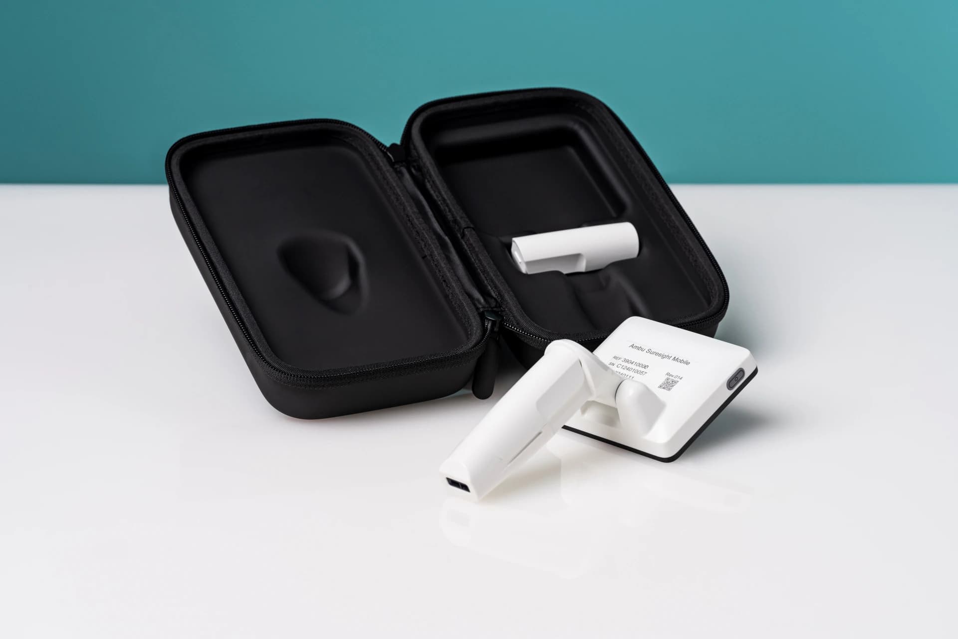 Ambu SureSight Video Laryngoscope Mobile Mini Kit, Reusable - SureSight Mobile Mini Kit - Image 1
