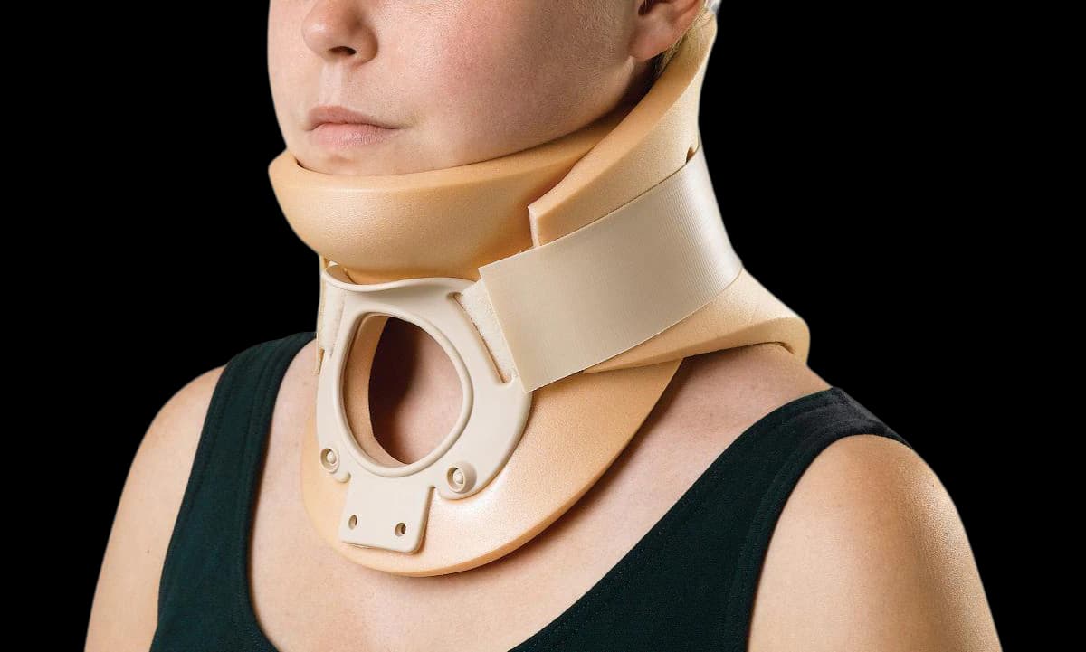 Philadelphia Cervical Collar, Adult Medium, with Tracheotomy Opening, 2.25" Width, Plastazote Foam - Collar Philly 2-1/4" W/Trach - Image 1