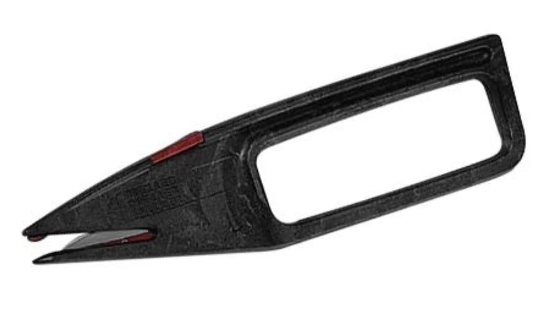 Mueller Sports Medicine MCutter Tape Scissor, Black - Tape Cutter Mueller Black - Image 1