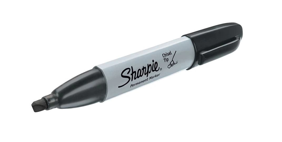 Sharpie Chisel-Tip Permanent Markers, Black, 12/Pack - Marker Chisel Sharpie - Image 1