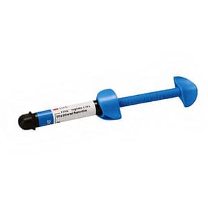 Filtek Supreme Ultra Universal Composite Restorative, Syringe Refill, Shade D2 Body, 4 g, 3M/Solventum - FILTEK SUPREME ULTRA SYRG. REFILL D2 BODY - Image 1