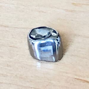 Acero Narrow Stainless Steel Crown, Upper Right Primary First Molar, Size 5 (B5), 5/Pack thumbnail 7