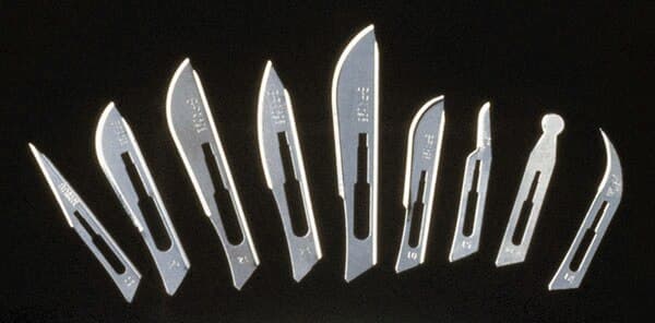 Bard-Parker Stainless-Steel Surgical Blades, Sterile, #10, 50/Box thumbnail 2