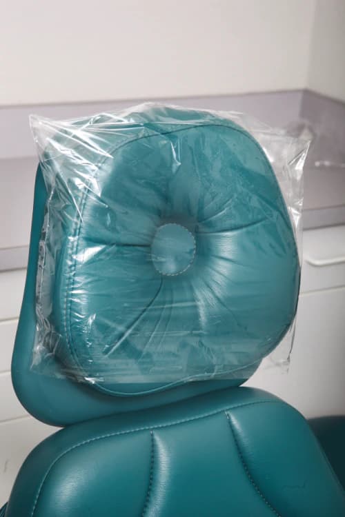 Brixton Disposable Plastic Headrest Covers, Regular, Clear, 10" x 11.25", 250/Box, 501R thumbnail 7