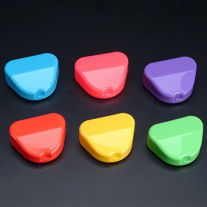 Chroma Retainer Box, Vented, Hinged Lid, Green, 3-1/8"W x 3"L x 1"H, 12/Pk, CR2000-4X thumbnail 10