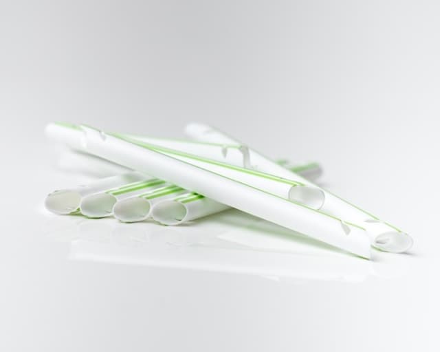 Hygovac Vent Bio Aspirator Tubes, Double-Vented, 45° and S-Shaped Ends, White/Natural Green, 100/Bag, VB1000V thumbnail 5