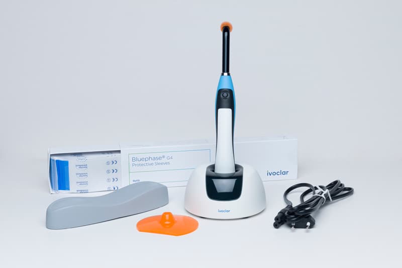 Ivoclar Bluephase EasyCure LED Curing Light, 100-240V - Bluephase EasyCure 100-240V - Image 1