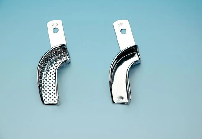 Henry Schein Impression Tray Metal #4, Stainless Steel, Regular/Small, Upper, Perforated, Non-Water Cooled, 01KZ65A790FS98T2ZMDHW3AAQB
