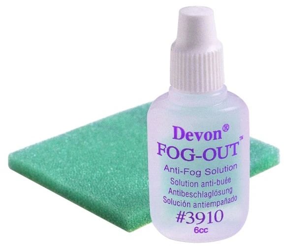 Devon Fog-Out Anti-Fog Solution with Applicator Blade