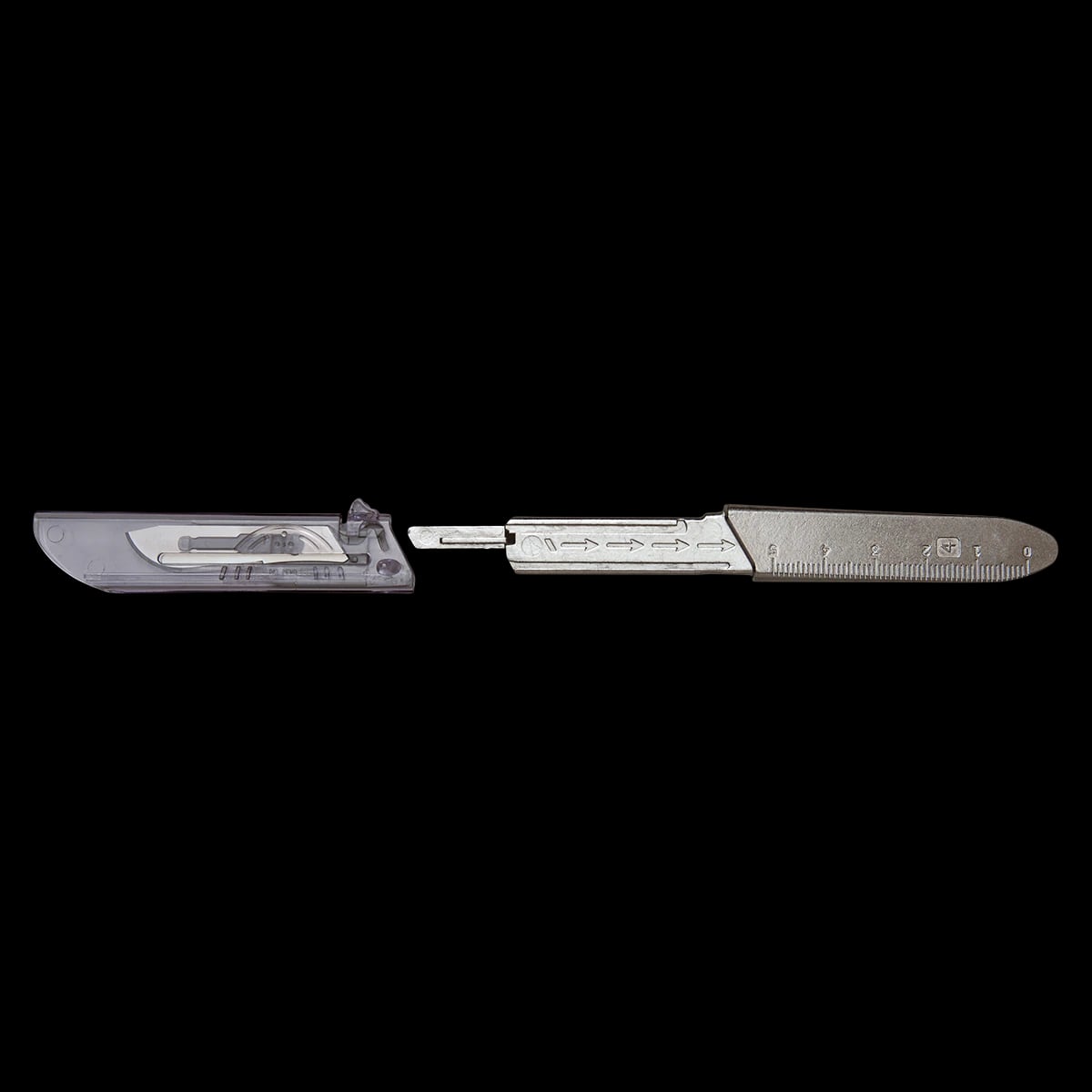 Bard-Parker Scalpel Blade Handle #4, Protected, for #20-25 Blades