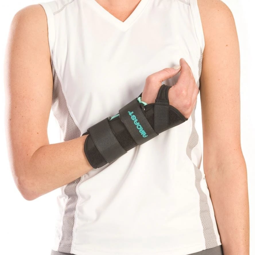 Aircast A2 Wrist Support Brace, Black, Without Thumb, Size Small (5-6.5"), Left