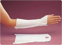 Aquaform Wrist Splint, Aquaplast-T, Size Medium (6.25-7.25"), Universal