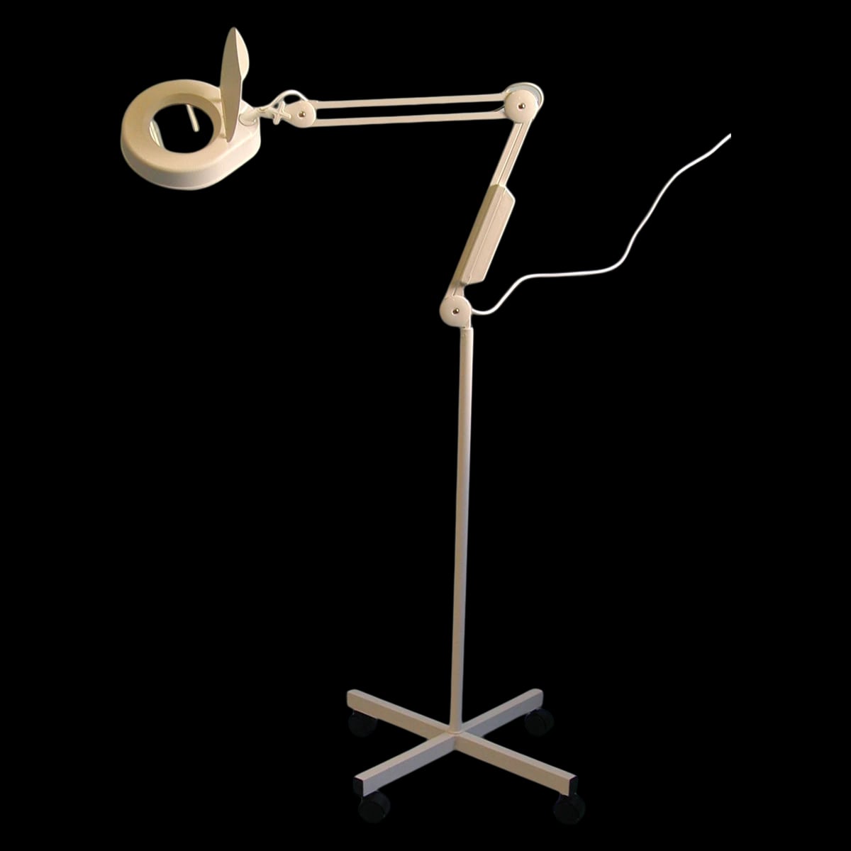 Lamp Magnifier with Pedestal
