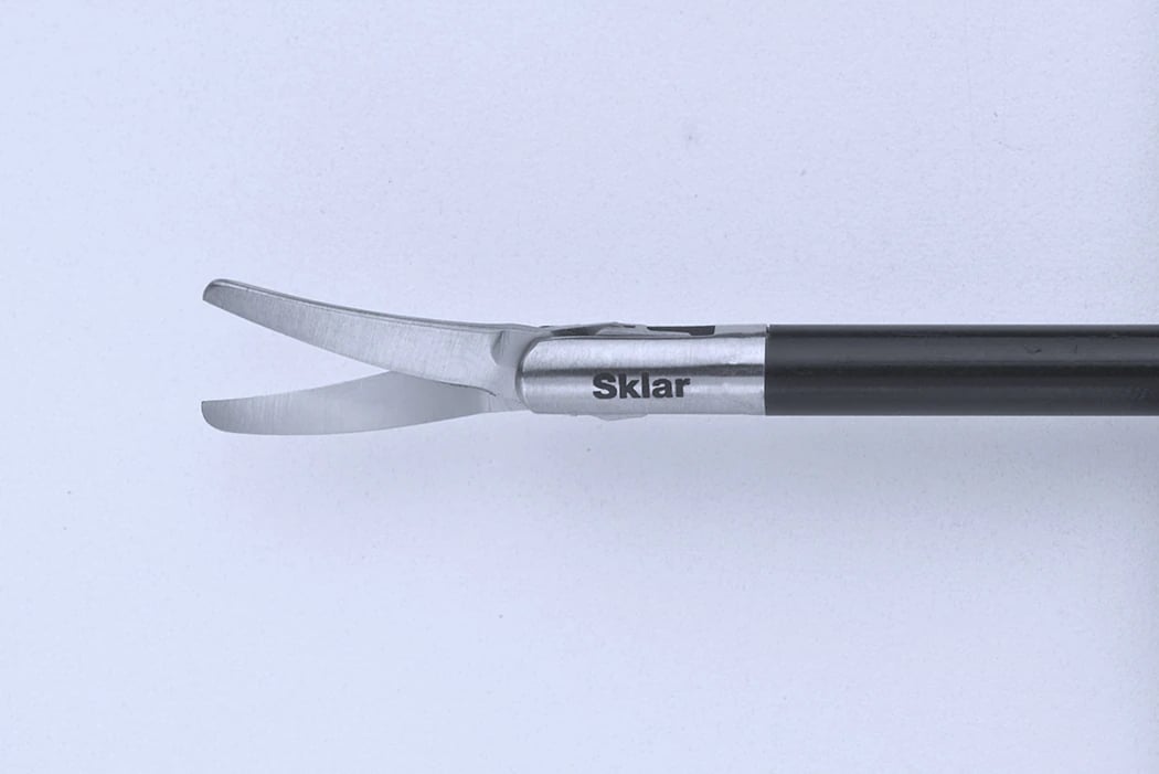 SklarTech 5000 Metzenbaum Laparoscopic Scissors, Curved Tip, 33cm, Stainless Steel, Non-Sterile, Reusable