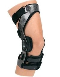 DJO Armor Action Knee Brace, Neoprene, Size Small, Left, 15.5-18.5"