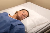 Graham Medical Disposable Pillowcase, Tissue/Poly, White, 21 in x 30 in, 100/Case