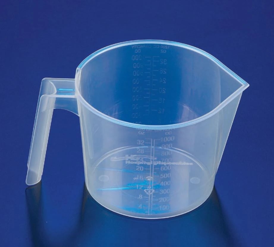DeRoyal Graduated Disposable Plastic Pitcher with Handle, Clear, 40 oz