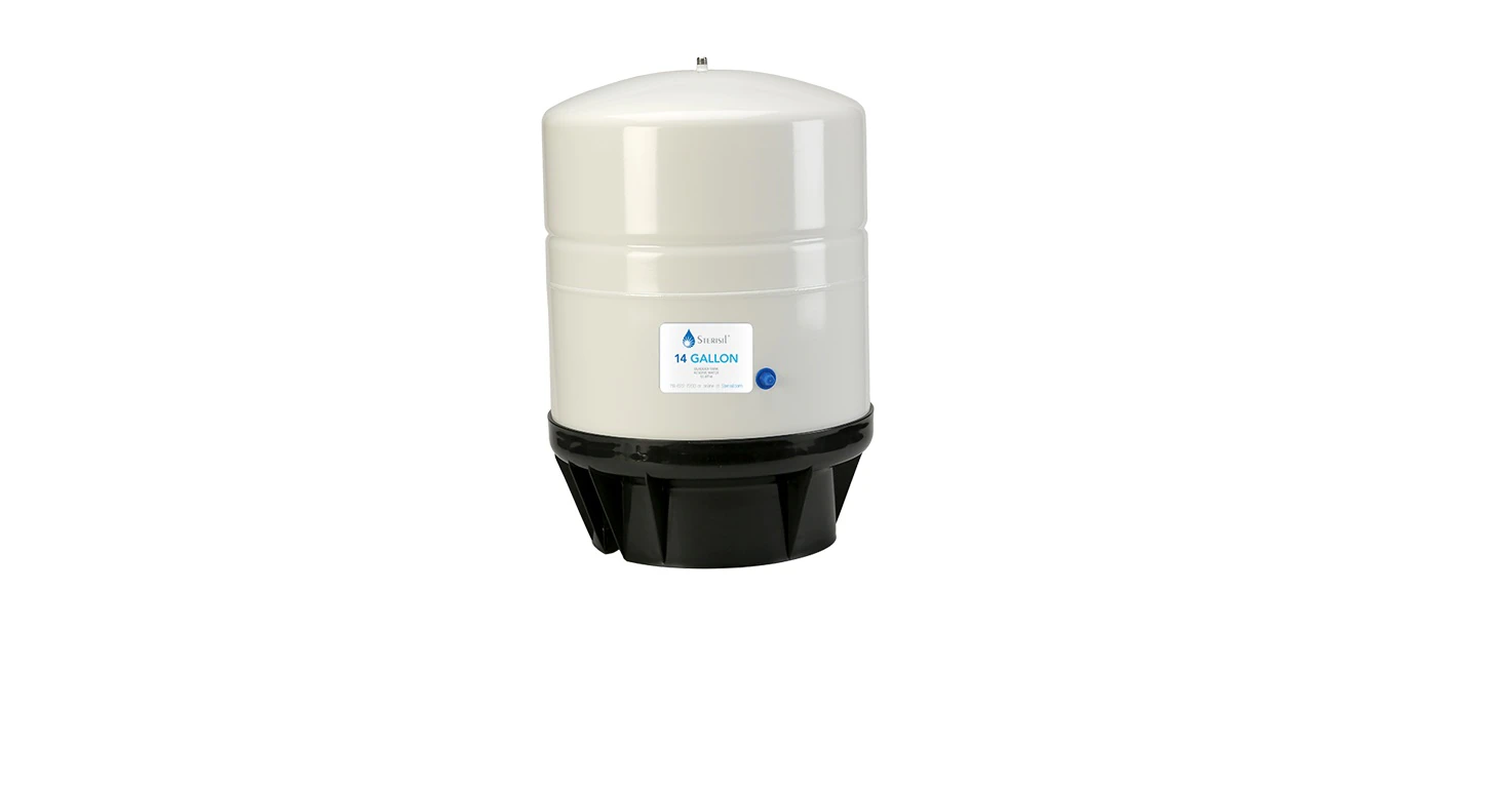 Solmetex 14 Gallon Bladder Tank, 15.25" Diameter x 23" Height