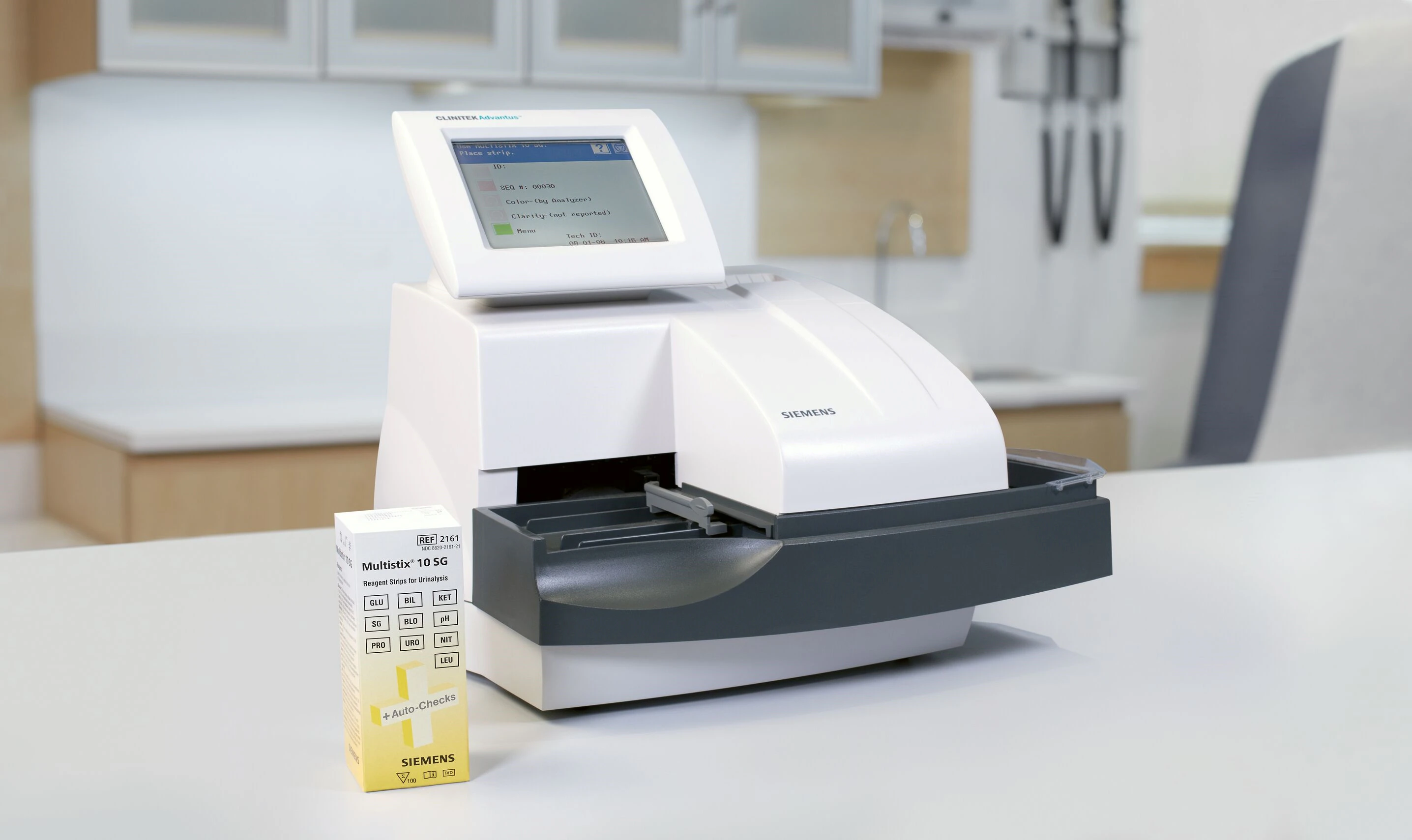 Siemens CLINITEK Advantus Urine Chemistry Starter Kit with Analyzer, Barcode Reader, 36-Month Warranty, 10 Multistix 10SG Reagent Strips