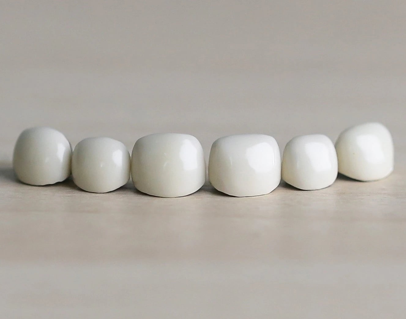 Acero ES Esthetic Anterior Crown, Upper Right Central (Tooth E), Size 3, White, 1/Pack