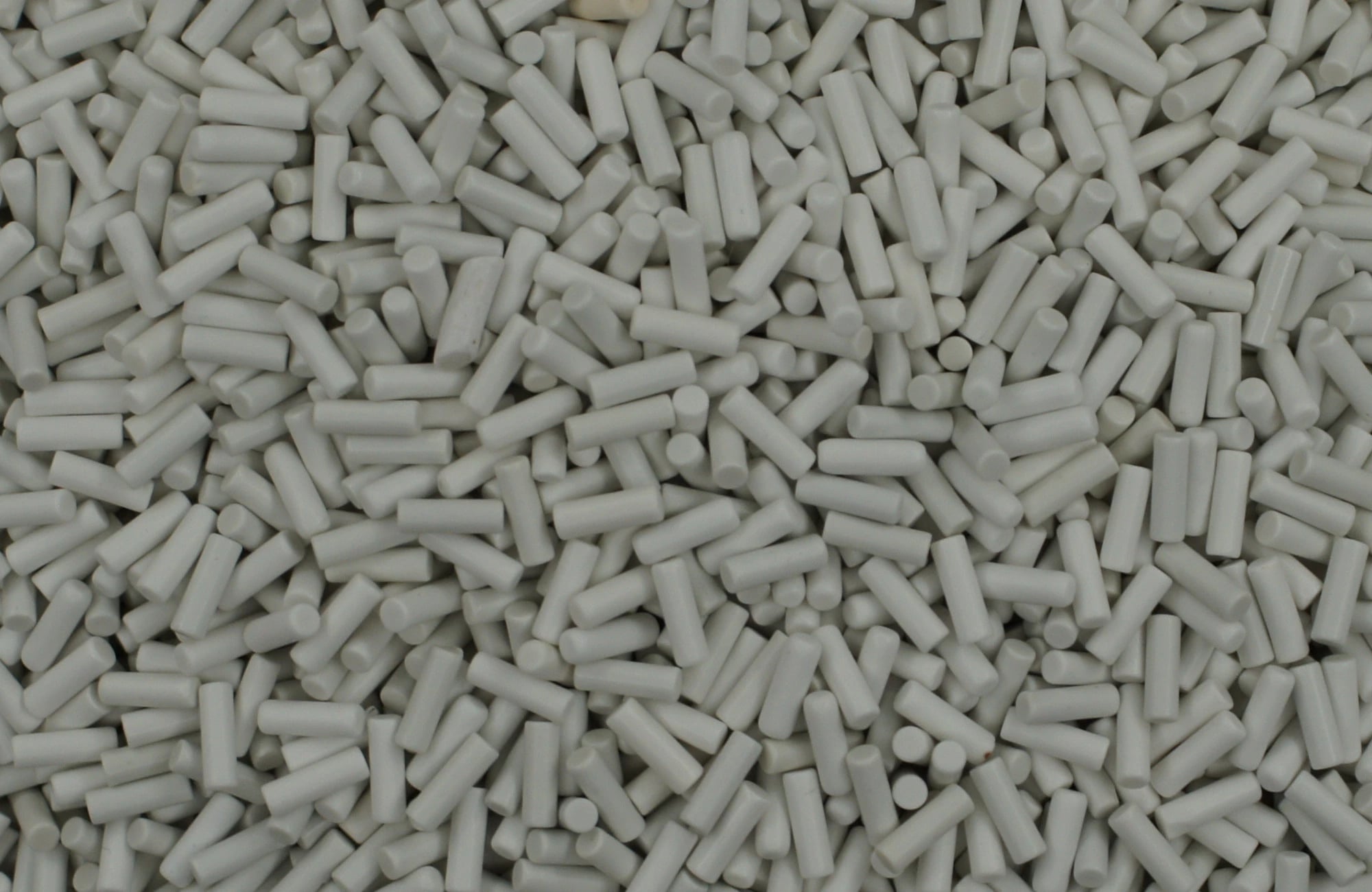 AutoFinish Media Porcelain Cylinder (Iverson Biomedical)