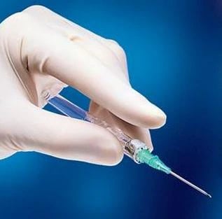 BD Insyte Autoguard Winged IV Catheter, 20 Gauge, 1.88" Notched Needle, Vialon Biomaterial, Sterile, Latex-Free, Safety with Wings, 50x4/Case