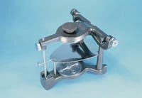 Shofu Handy IIM Articulator with Occlusal Plate, Metal Mounting Plates, Incisal Rod, Model 5071
