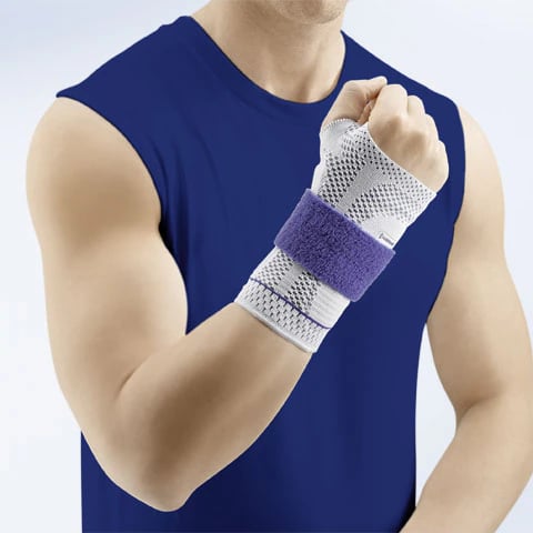 Bauerfeind Manutrain Wrist Support, Size 3, Black, Left